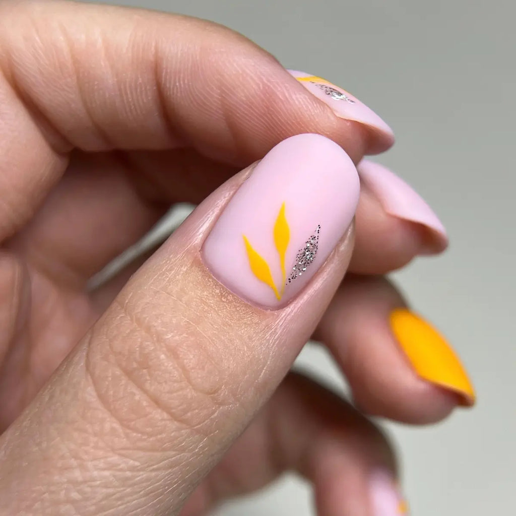 Yoshi Lux Yoyo 208 Gel Polish 6ml
