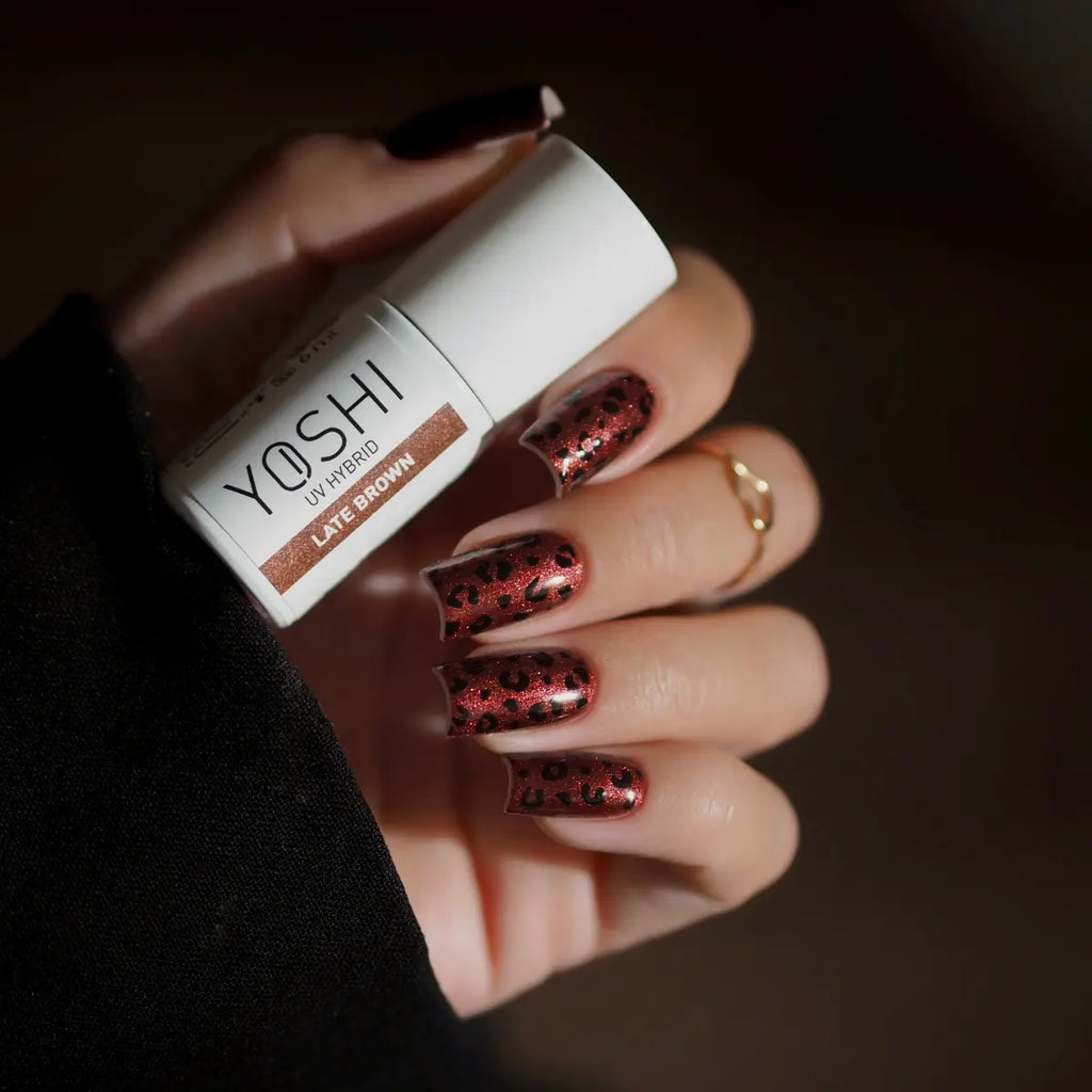 Yoshi Late Brown 318 Gel Polish 6ml