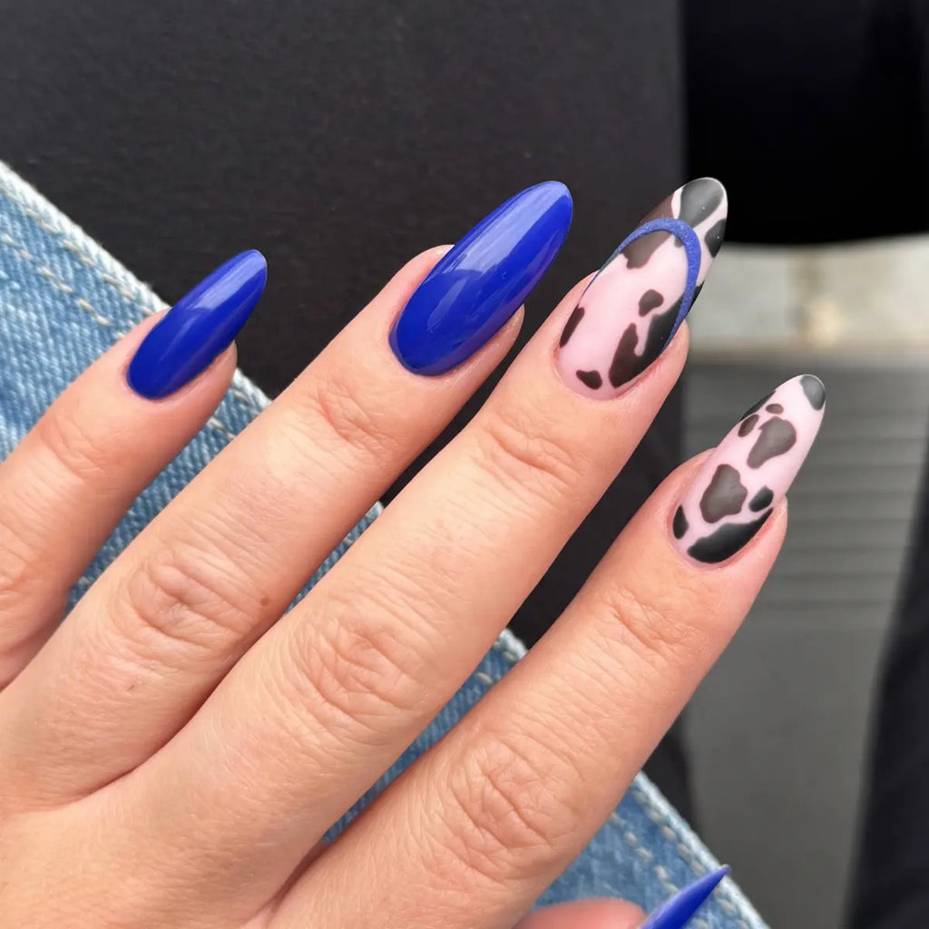 Yoshi Police In The Mirror 504 Gel Polish 6ml
