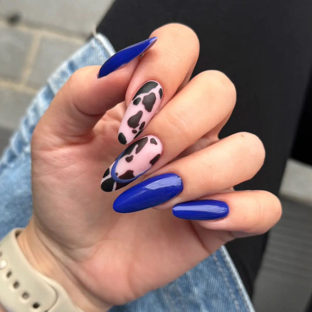 Yoshi Police In The Mirror 504 Gel Polish 6ml