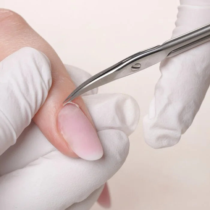 Cuticle Scissors With a Asymmetric Handle - 1PCS