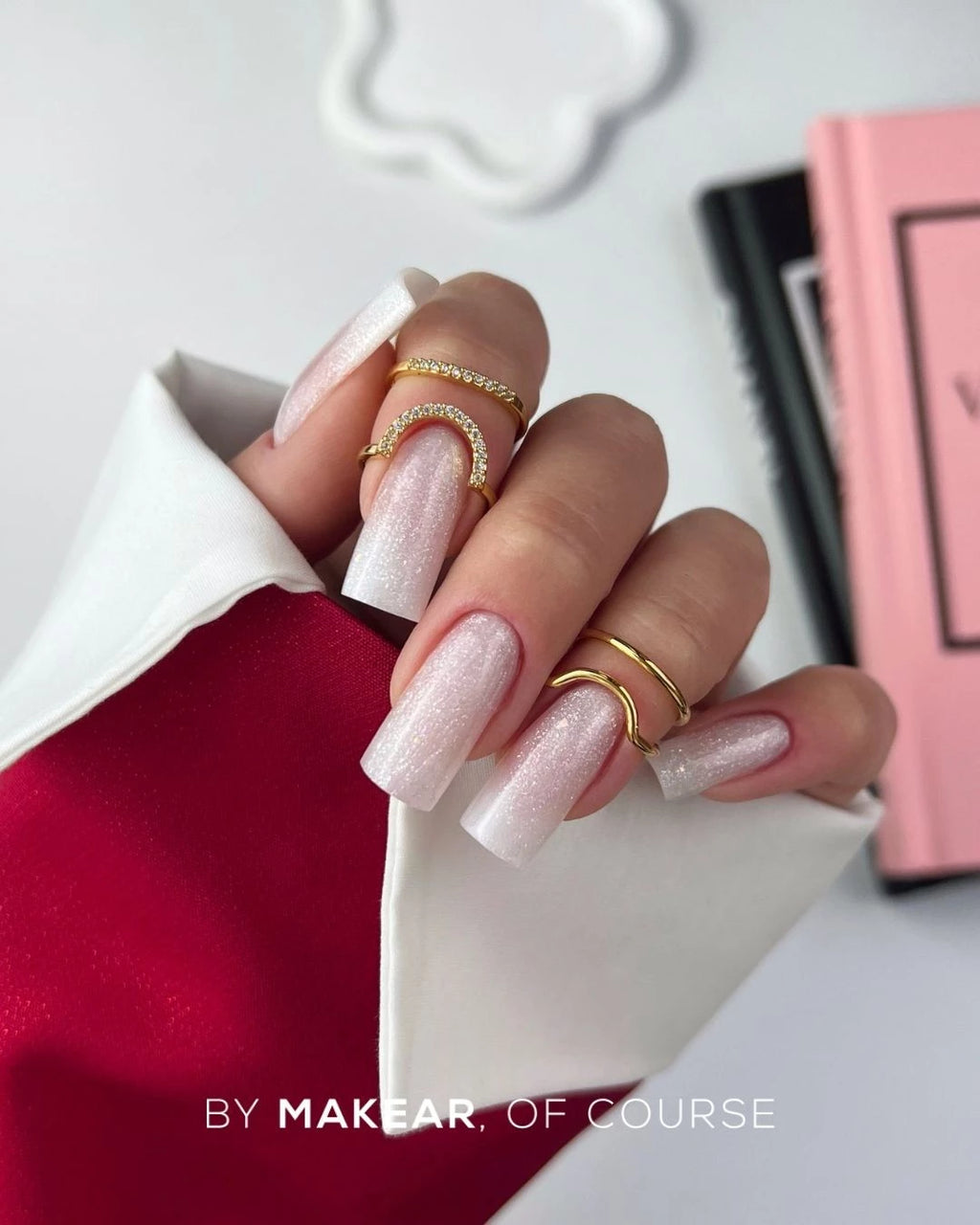 Makear HG11 Challengel Builder Gel - Milky Shimmer