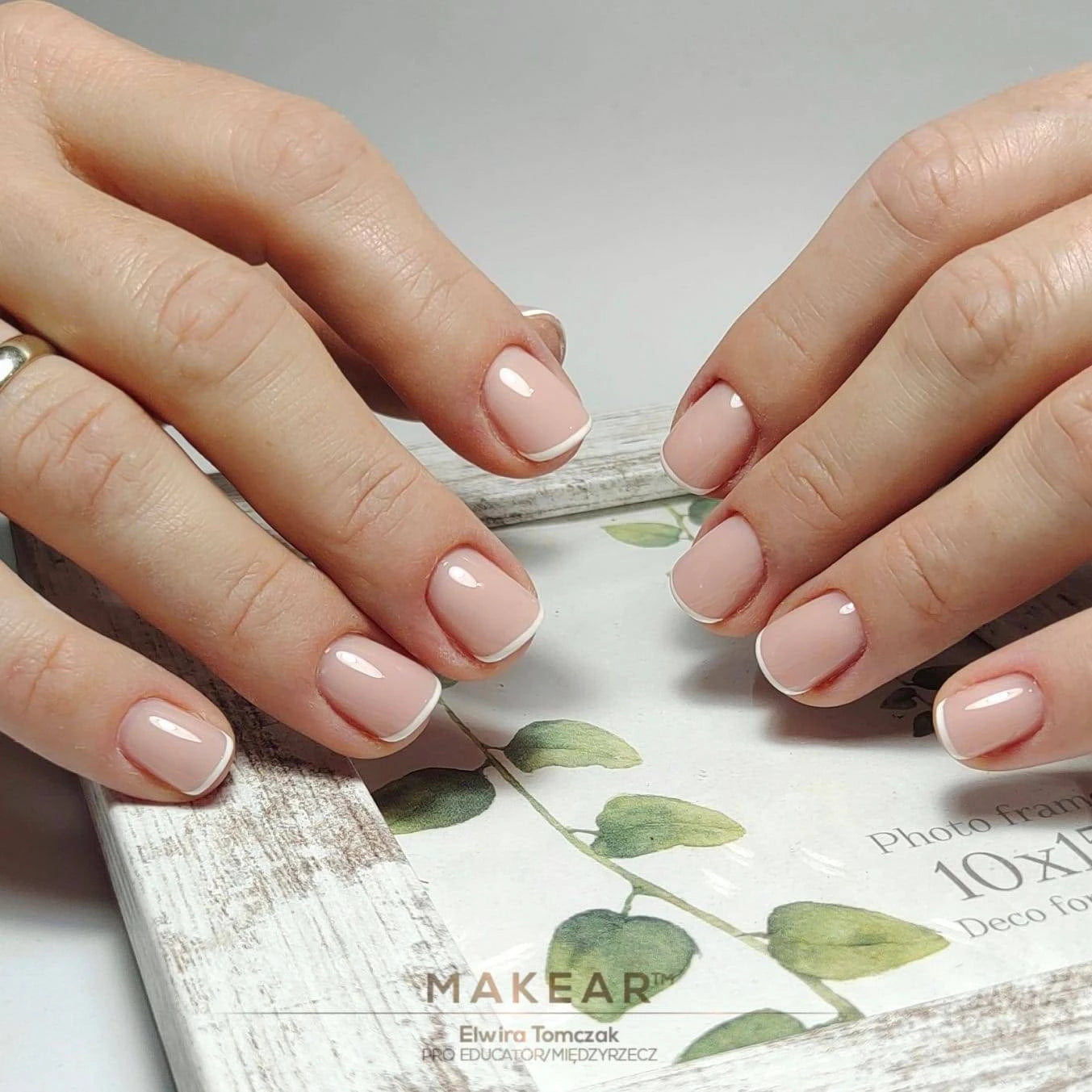 Makear NRB08 Nude Rubber Base 08 - Dark Beige 8ml