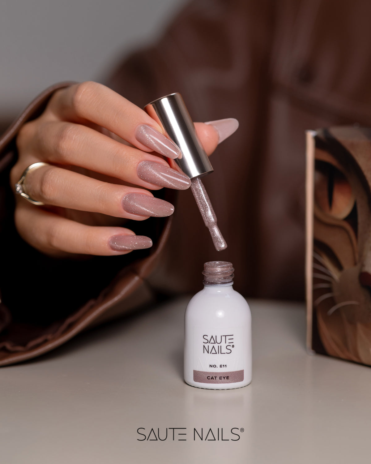 Saute Nails Cat Eye Effect UV/LED Hybrid Gel Polish - E11