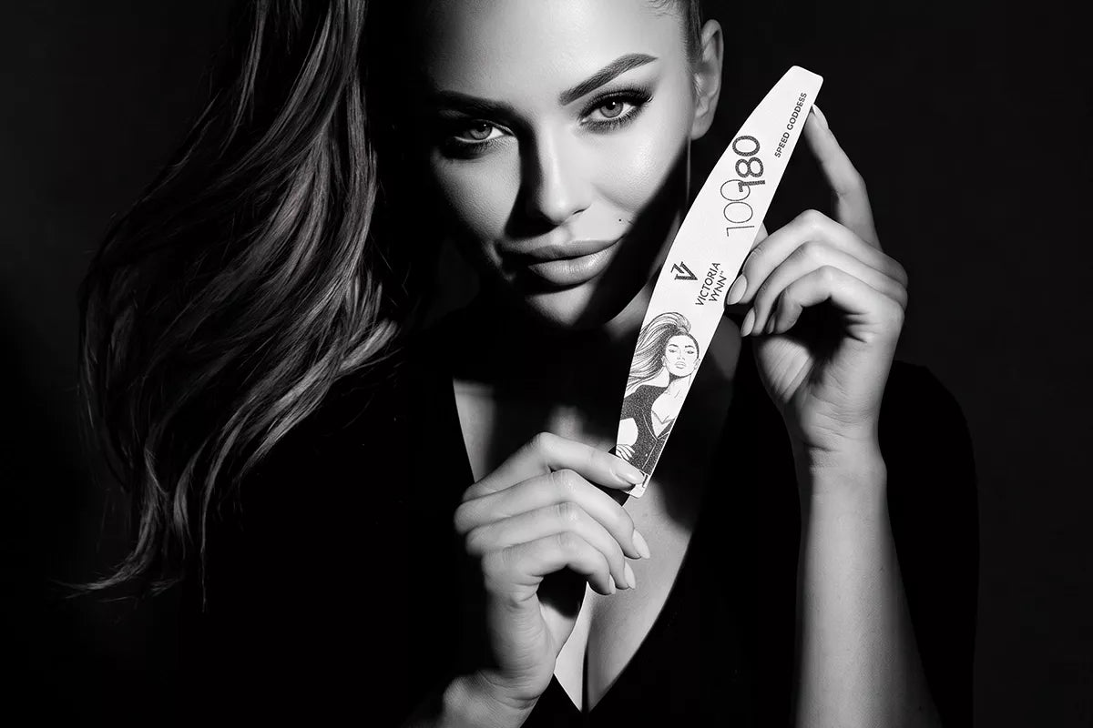 Victoria Vynn Speed Goddess Crescent 100/180 Nail File - 10 pcs