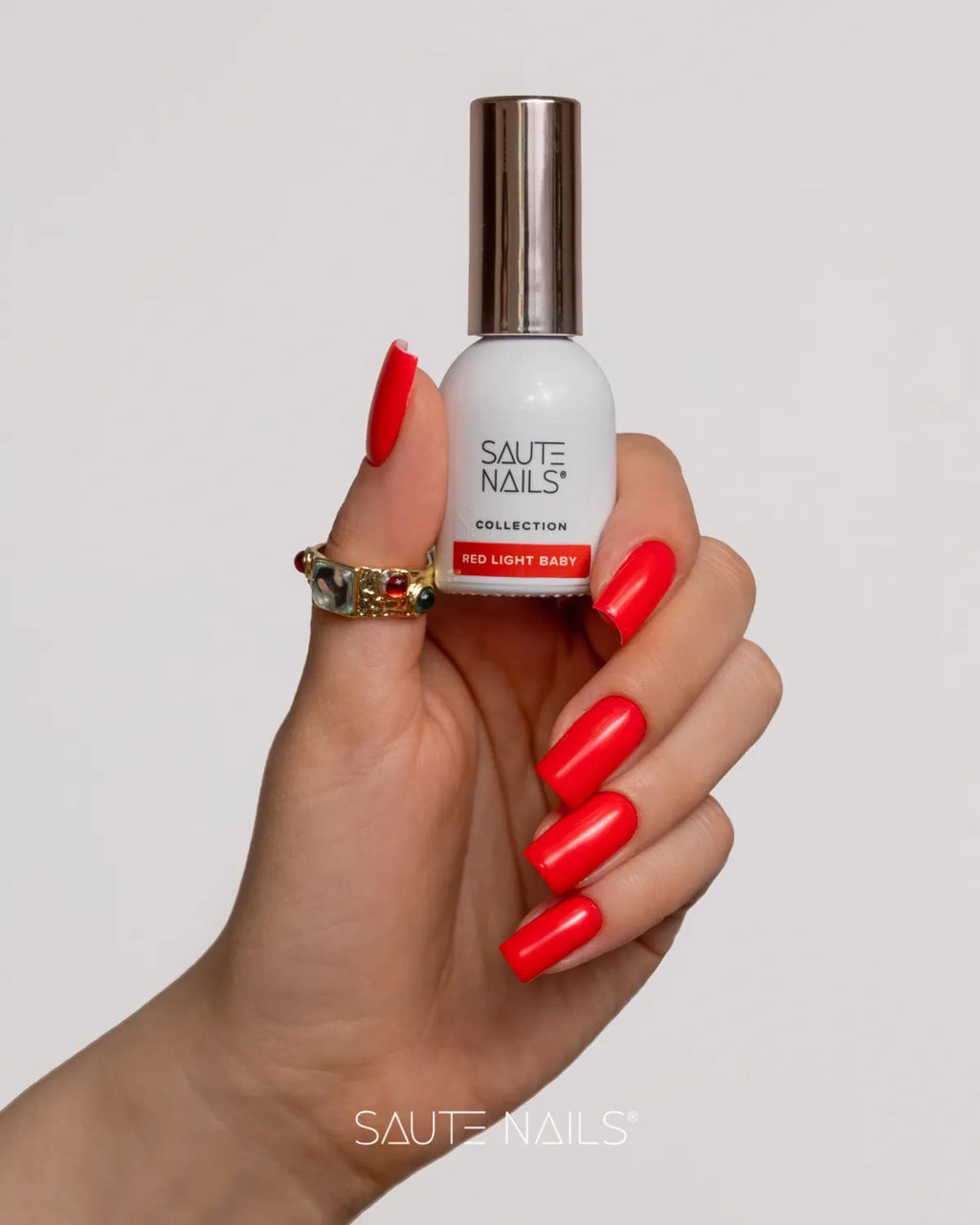 Saute Nails UV/LED Hybrid Gel Polish - Red Light Baby 8ml