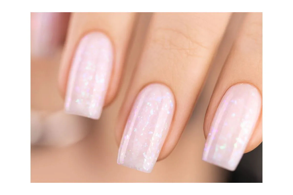 Victoria Vynn Just Base Rubber Base - Frozen 8ml