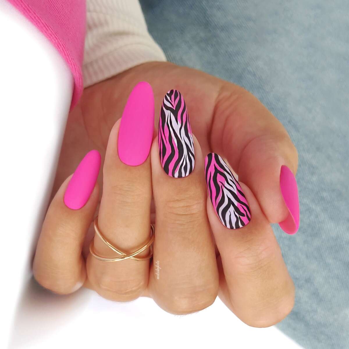 Yoshi 226 Be Like Bar Be Gel Polish 6Ml